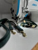 Obroża klasyczna Bottle Green Velvet - obrazek 3